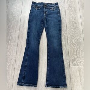 American Eagle denim jeans kick boot stretch. EUC. Size 0 regular.